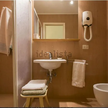 Piazza Del Carmine Bed & Breakfast Florence